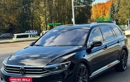 Volkswagen Passat B8 рестайлинг, 2019 год, 3 299 000 рублей, 3 фотография