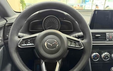 Mazda CX-4, 2022 год, 2 650 000 рублей, 15 фотография