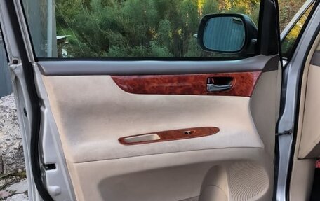 Toyota Ipsum II, 2003 год, 999 000 рублей, 10 фотография