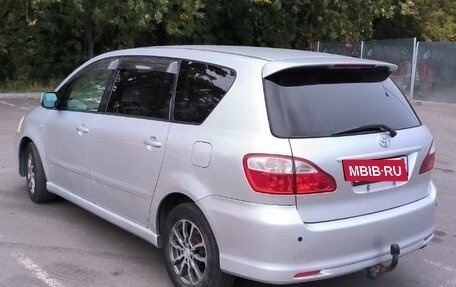 Toyota Ipsum II, 2003 год, 999 000 рублей, 4 фотография