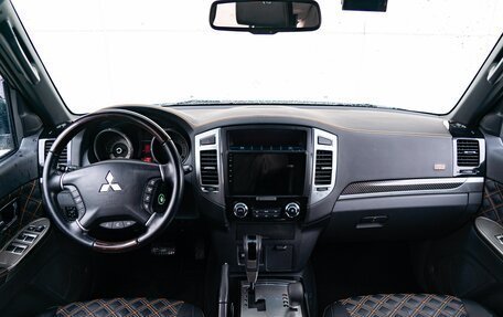 Mitsubishi Pajero IV, 2020 год, 4 290 000 рублей, 10 фотография