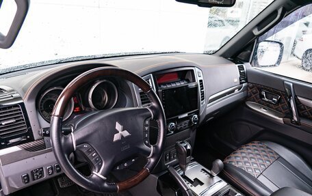 Mitsubishi Pajero IV, 2020 год, 4 290 000 рублей, 9 фотография