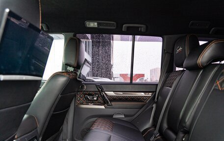 Mitsubishi Pajero IV, 2020 год, 4 290 000 рублей, 13 фотография