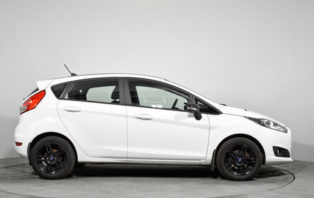 Ford Fiesta, 2017 год, 890 000 рублей, 14 фотография