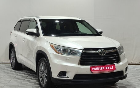 Toyota Highlander III, 2015 год, 2 700 000 рублей, 3 фотография