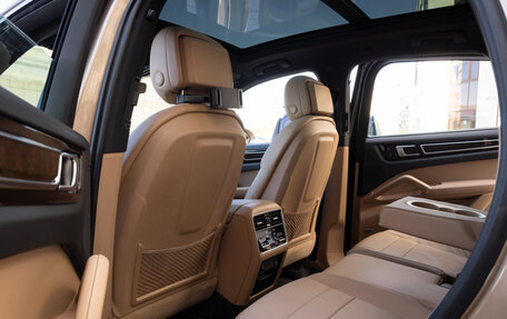 Porsche Cayenne III, 2018 год, 7 700 000 рублей, 8 фотография