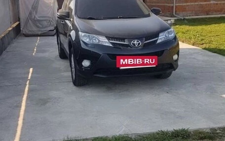Toyota RAV4, 2015 год, 1 490 000 рублей, 9 фотография