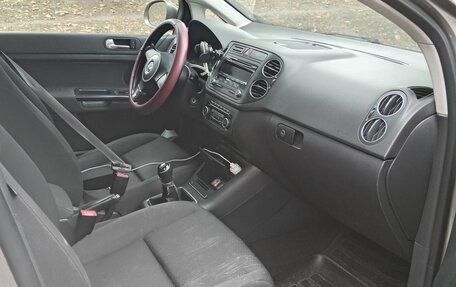 Volkswagen Golf Plus II, 2012 год, 680 000 рублей, 1 фотография