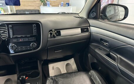 Mitsubishi Outlander III рестайлинг 3, 2014 год, 1 879 000 рублей, 15 фотография