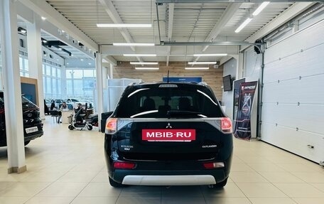 Mitsubishi Outlander III рестайлинг 3, 2014 год, 1 879 000 рублей, 5 фотография
