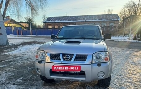 Nissan NP300, 2008 год, 999 999 рублей, 5 фотография