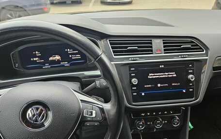 Volkswagen Tiguan II, 2019 год, 3 000 000 рублей, 3 фотография