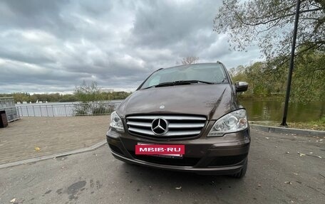 Mercedes-Benz Viano, 2013 год, 2 300 000 рублей, 2 фотография