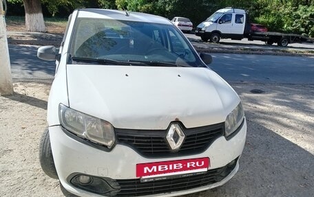 Renault Logan II, 2016 год, 420 000 рублей, 3 фотография