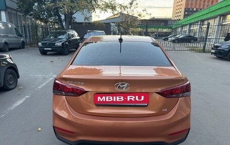 Hyundai Solaris II рестайлинг, 2018 год, 1 200 000 рублей, 2 фотография