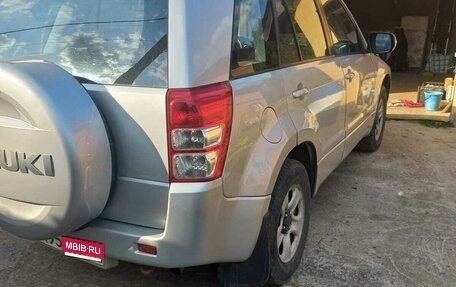 Suzuki Grand Vitara, 2010 год, 1 000 000 рублей, 1 фотография