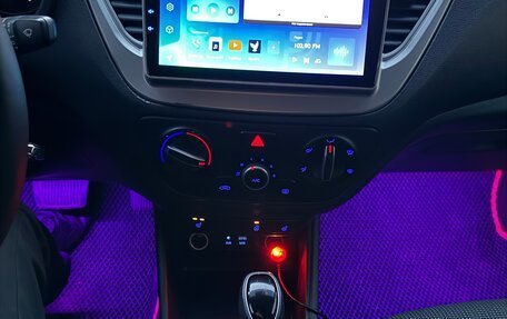Hyundai Solaris II рестайлинг, 2018 год, 1 200 000 рублей, 25 фотография