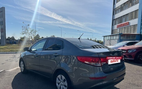 KIA Rio III рестайлинг, 2016 год, 940 000 рублей, 3 фотография