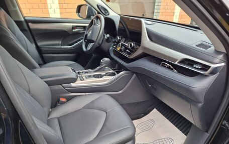 Toyota Highlander, 2025 год, 5 600 000 рублей, 5 фотография