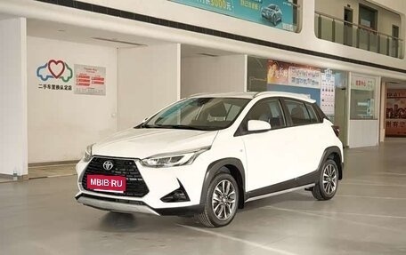 Toyota Yaris XP150 рестайлинг, 2021 год, 1 343 582 рублей, 1 фотография