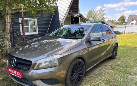 Mercedes-Benz A-Класс, 2013 год, 1 450 000 рублей, 3 фотография