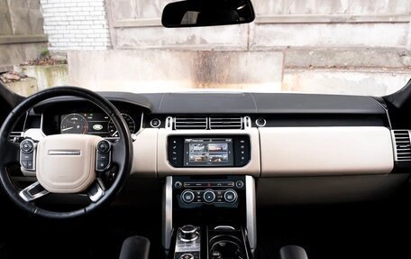 Land Rover Range Rover IV рестайлинг, 2015 год, 3 849 000 рублей, 9 фотография