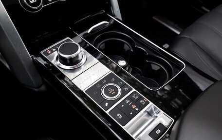 Land Rover Range Rover IV рестайлинг, 2015 год, 3 849 000 рублей, 12 фотография