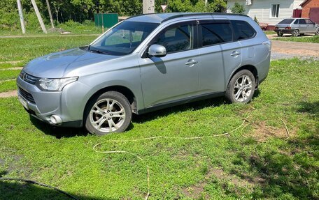 Mitsubishi Outlander III рестайлинг 3, 2012 год, 1 450 000 рублей, 3 фотография