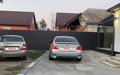 BMW 5 серия, 2004 год, 1 050 000 рублей, 2 фотография