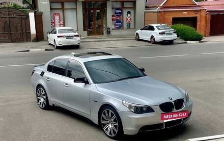 BMW 5 серия, 2004 год, 1 050 000 рублей, 15 фотография
