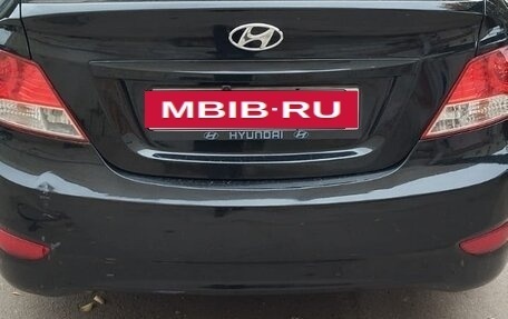 Hyundai Solaris II рестайлинг, 2013 год, 800 000 рублей, 6 фотография