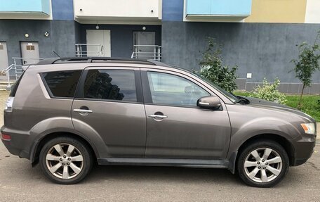 Mitsubishi Outlander III рестайлинг 3, 2011 год, 1 014 000 рублей, 3 фотография