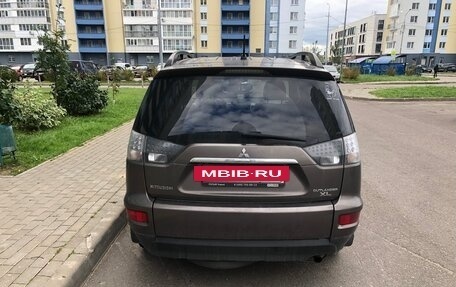 Mitsubishi Outlander III рестайлинг 3, 2011 год, 1 014 000 рублей, 2 фотография