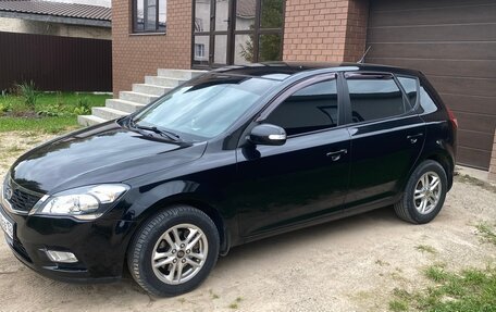 KIA cee'd I рестайлинг, 2010 год, 800 000 рублей, 3 фотография
