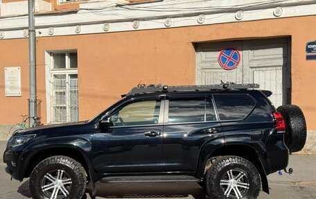 Toyota Land Cruiser Prado 150 рестайлинг 2, 2018 год, 6 700 000 рублей, 3 фотография