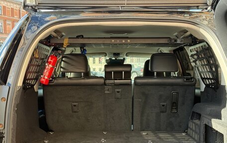 Toyota Land Cruiser Prado 150 рестайлинг 2, 2018 год, 6 700 000 рублей, 8 фотография