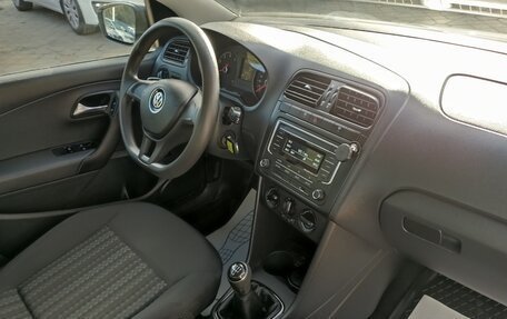 Volkswagen Polo VI (EU Market), 2017 год, 1 090 000 рублей, 34 фотография