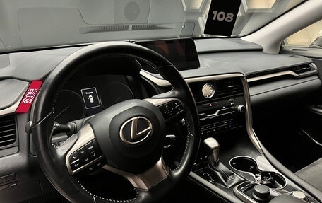 Lexus RX IV рестайлинг, 2019 год, 2 750 000 рублей, 14 фотография