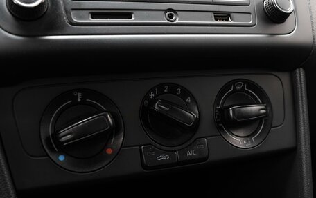 Volkswagen Polo VI (EU Market), 2016 год, 850 000 рублей, 14 фотография