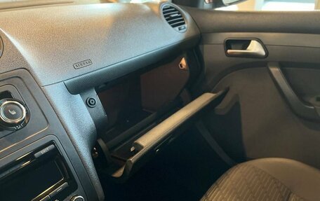 Volkswagen Caddy III рестайлинг, 2011 год, 960 000 рублей, 29 фотография