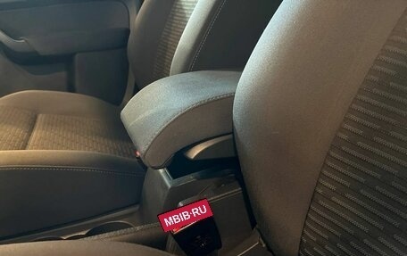 Volkswagen Caddy III рестайлинг, 2011 год, 960 000 рублей, 31 фотография