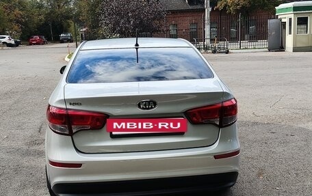 KIA Rio III рестайлинг, 2016 год, 975 000 рублей, 7 фотография