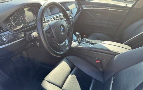 BMW 5 серия, 2012 год, 1 900 000 рублей, 11 фотография