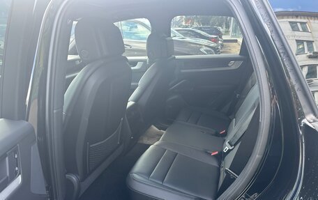 Porsche Cayenne III, 2024 год, 13 555 555 рублей, 9 фотография