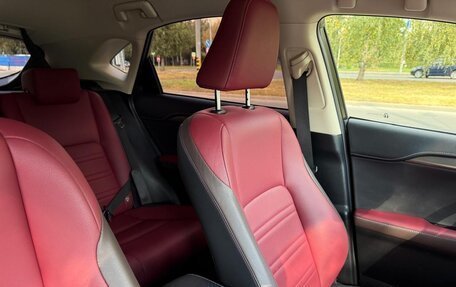 Lexus NX I, 2018 год, 2 950 000 рублей, 6 фотография