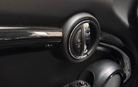 MINI Hatch, 2018 год, 2 250 000 рублей, 8 фотография