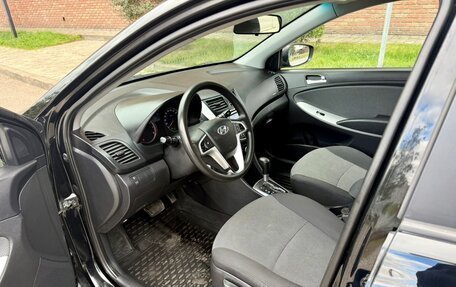 Hyundai Solaris II рестайлинг, 2011 год, 875 000 рублей, 10 фотография