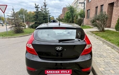 Hyundai Solaris II рестайлинг, 2011 год, 875 000 рублей, 4 фотография