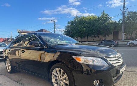 Toyota Camry, 2011 год, 1 100 000 рублей, 2 фотография