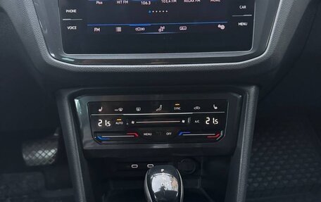 Volkswagen Tiguan II, 2021 год, 2 850 000 рублей, 6 фотография